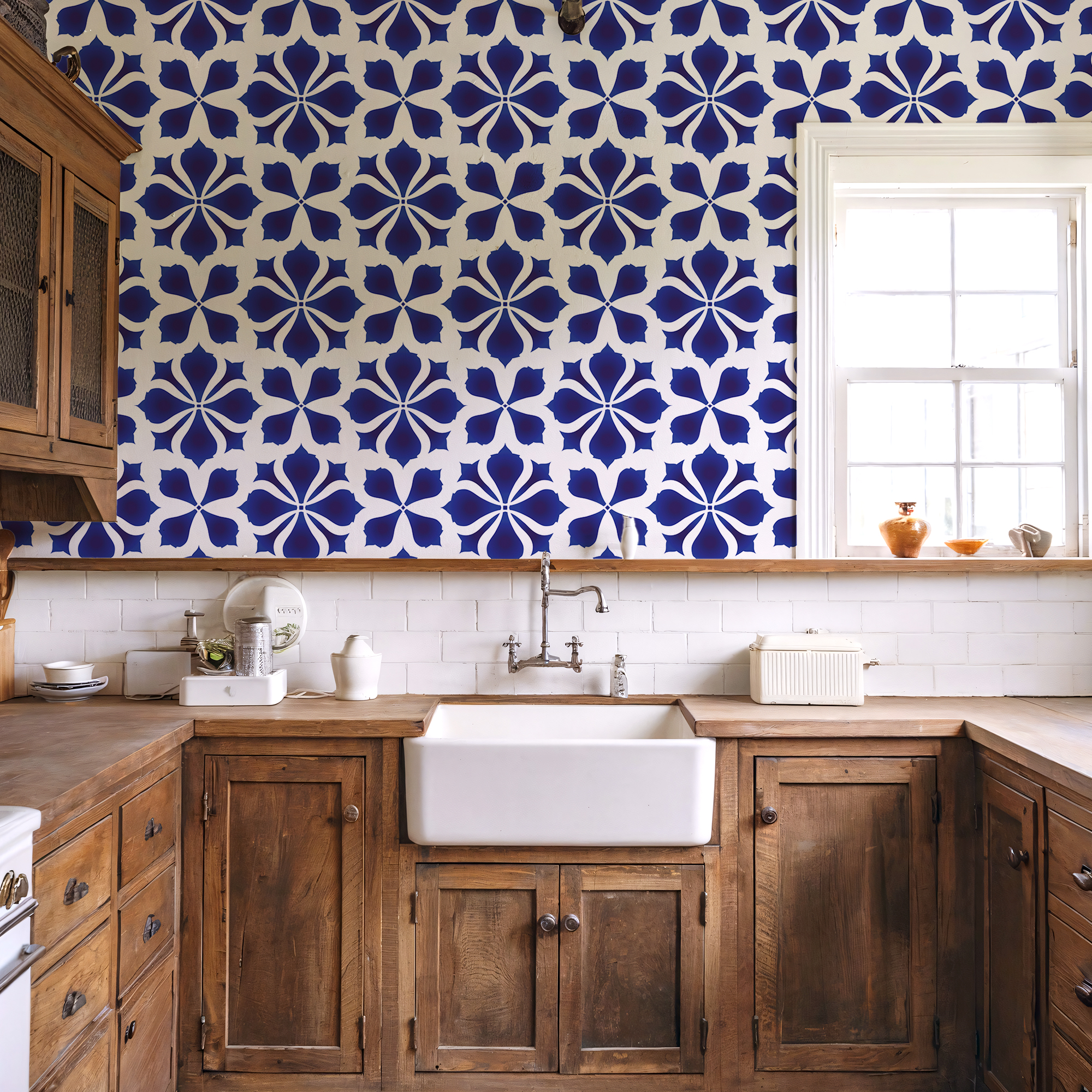 Blue Portuguese Tile Wallpaper – Mediterranean Azulejo Classic Pattern